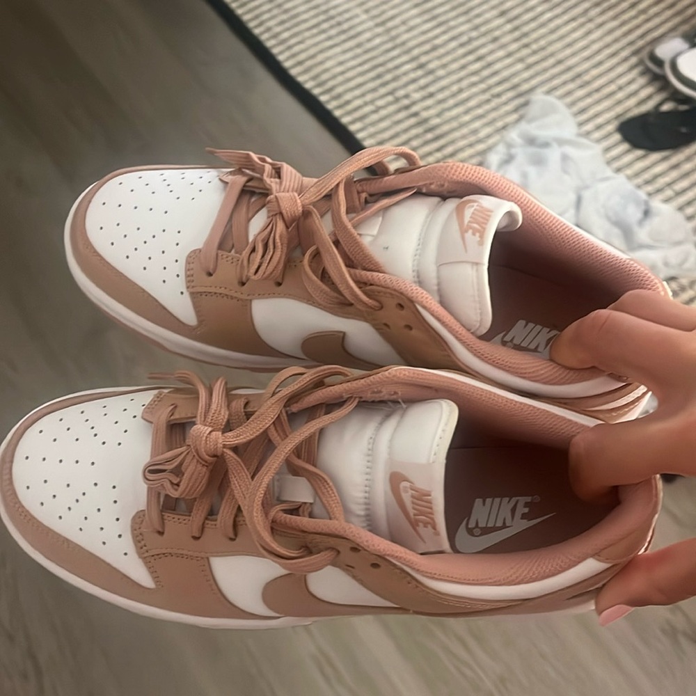 NEVER WORN pink/tan colored dunk lows
